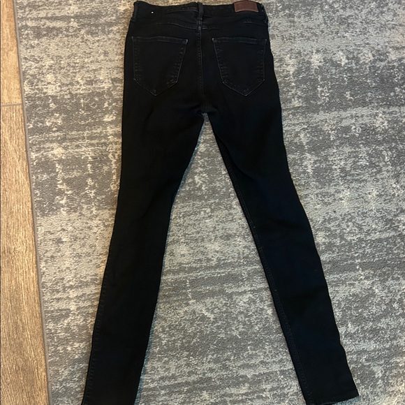 Hollister Women's Black Skinny Jeans - Picture 2 of 3